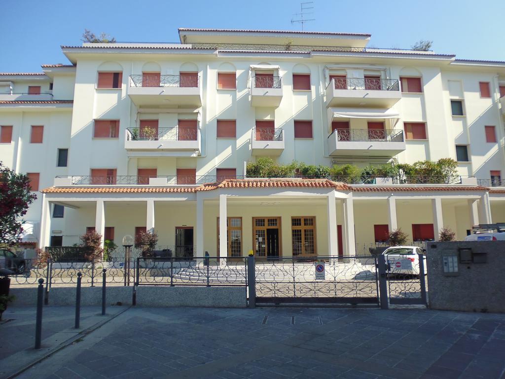 Residence Bagni Miramare Lido di Jesolo Szoba fotó